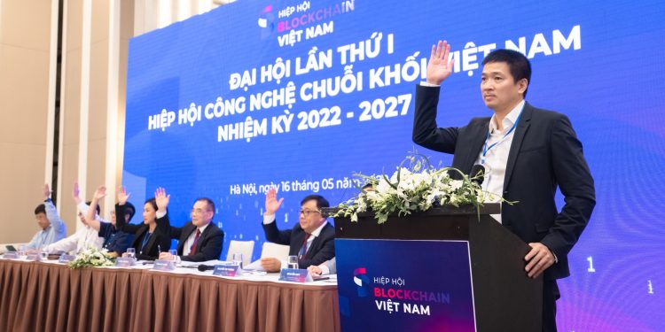 Nhà sáng lập Diễn đàn Phổ cập Blockchain trở thành Phó chủ tịch Thường trực Hiệp hội Blockchain Việt Nam