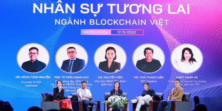 Nhân sự tương lai ngành blockchain Việt Nam