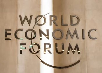 Diễn đàn Kinh tế Thế giới lo lắng về an toàn trong metaverse