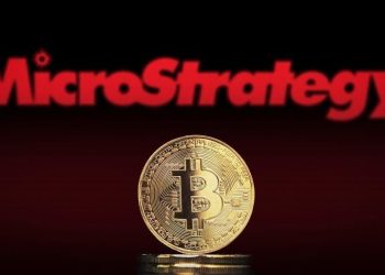 MicroStrategy chỉ “bắt đáy” thêm 10 triệu USD Bitcoin