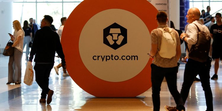 Crypto.com cắt giảm 20% nhân sự