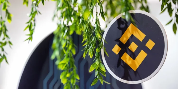 Binance tạm ngưng chuyển khoản ngân hàng bằng USD
