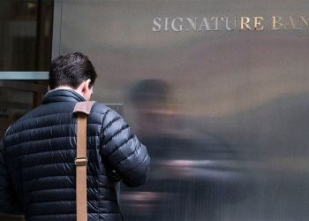 Thêm một ngân hàng thân thiện với tiền mã hoá bị đóng cửa