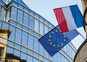 Pháp đẩy nhanh áp dụng MiCA cho các công ty đã cấp phép