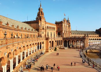 Tây Ban Nha yêu cầu 328.000 nhà đầu tư tiền mã hóa nộp thuế