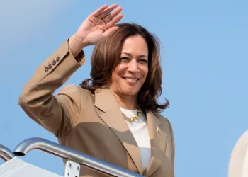 Kamala Harris nối lại quan hệ với các ông lớn tiền mã hóa