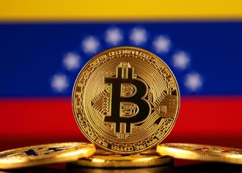 Kiều hối tiền mã hóa tại Venezuela tăng mạnh bất chấp bất ổn