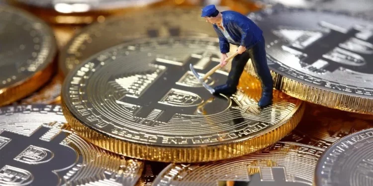 Thợ đào Bitcoin solo nhận thưởng 182.000 USD 