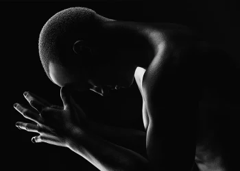 AI-tiềm-ẩn-nguy-cơ-phân-biệt-chủng-tộc