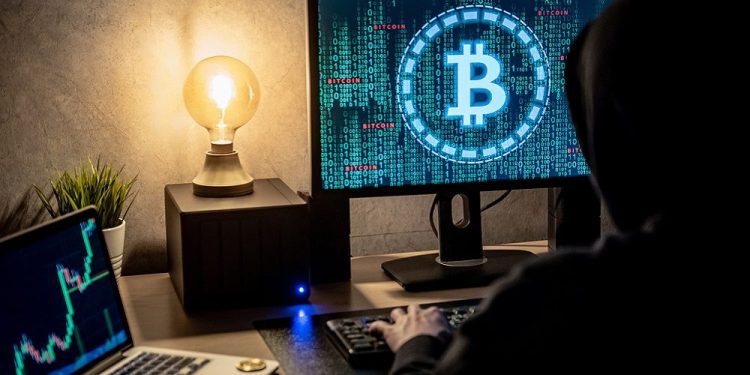 Tin tặc dùng email tự động để cài phần mềm hack tiền mã hóa