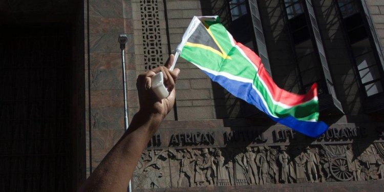 LinkedIn bị tình nghi vi phạm quyền riêng tư ở Nam Phi