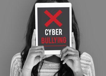 AI và nguy cơ về vấn nạn bắt nạt qua mạng
