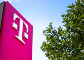 Deutsche Telekom đào Bitcoin bằng năng lượng tái tạo