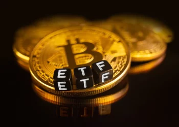 ETF Bitcoin hút vốn mạnh giữa đà tăng giá kỷ lục