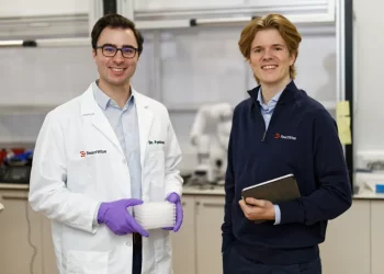 ReactWise tối ưu hóa sản xuất dược phẩm với AI