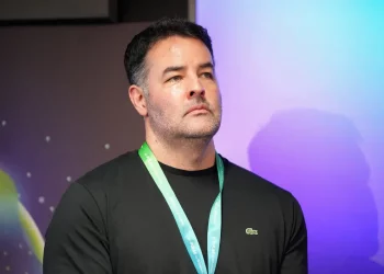 Poolside CEO cho rằng không nên xây dựng mô hình nền tảng AI