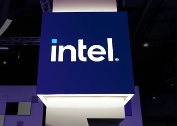 Intel đối mặt với thay đổi lớn