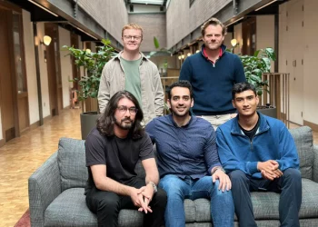 11x bị tố khai khống khách hàng