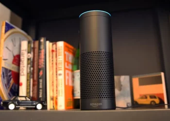 Amazon buộc người dùng Echo gửi bản ghi âm