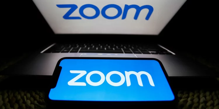 Zoom khôi phục dịch vụ