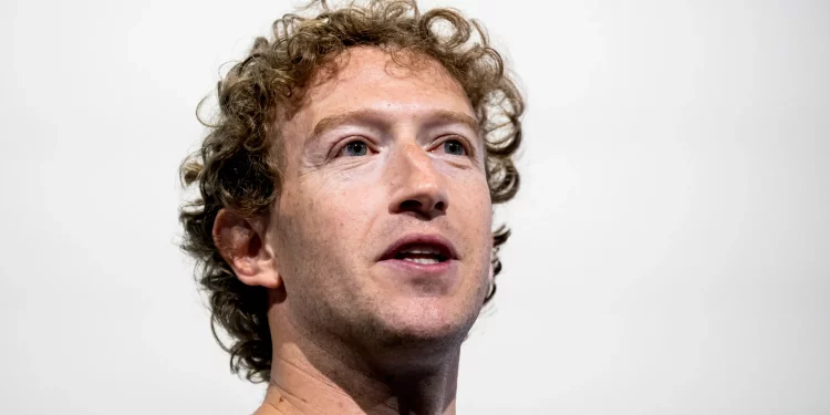 Zuckerberg: Snapchat mất cơ hội tăng trưởng