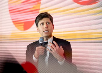 Cựu nhân viên OpenAI phản đối kế hoạch