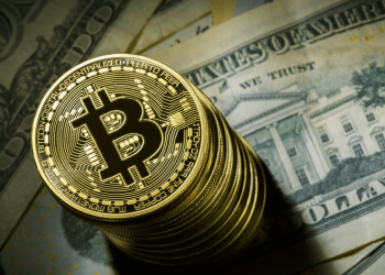 Bitcoin bùng nổ, vượt mốc 93.000 USD nhờ “Golden Cross”