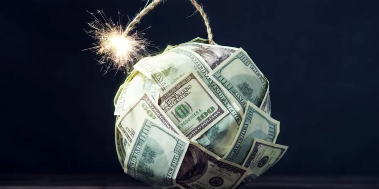 Trung Quốc: Thuế quan Trump đẩy nhanh phi đô la hóa