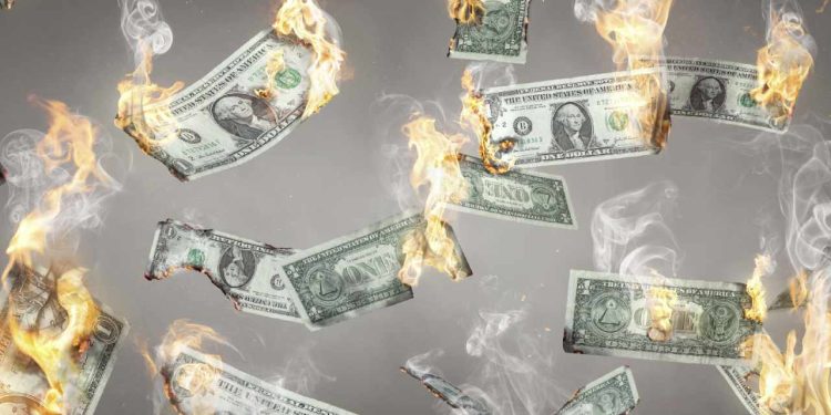 Robert Kiyosaki cảnh báo đồng USD đang bị xóa sổ