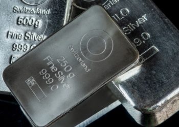 Robert Kiyosaki: Bạc sẽ vượt mặt Bitcoin và vàng