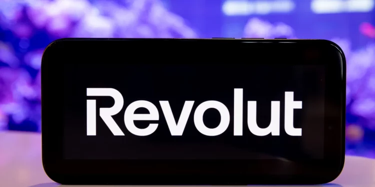 Revolut đầu tư hơn 1 tỷ euro vào Pháp