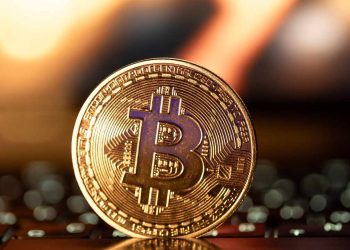 Bernstein: Ngân quỹ doanh nghiệp đổ 330 tỷ USD vào Bitcoin