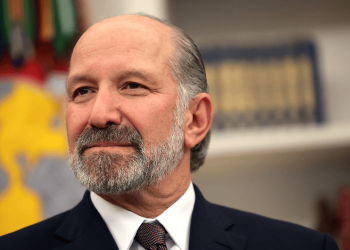 Bộ trưởng Lutnick chuyển nhượng cổ phần Cantor Fitzgerald