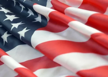 Coinbase tung 10.000 trang tài liệu mật về giám sát crypto