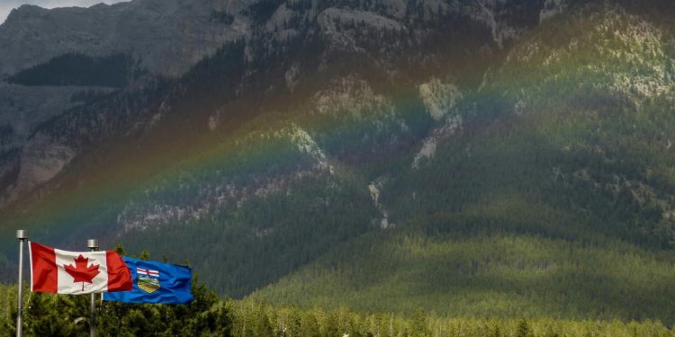 Công ty nông nghiệp Canada khai thác Bitcoin bằng nguồn khí gas thừa