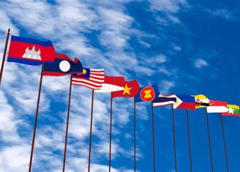 ASEAN đẩy mạnh phi đô la hóa