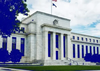 Fed loại bỏ “rủi ro danh tiếng” khỏi giám sát ngân hàng, hỗ trợ ngành crypto