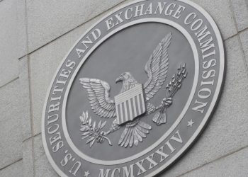 Ủy viên SEC bảo vệ DeFi như giá trị cốt lõi của Mỹ