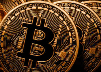 Bitcoin vượt 108.000 USD, dẫn dắt thị trường crypto tăng mạnh