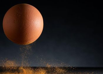 Bitcoin bật tăng trở lại khi các tổ chức lớn tranh thủ “gom hàng” lúc giá giảm