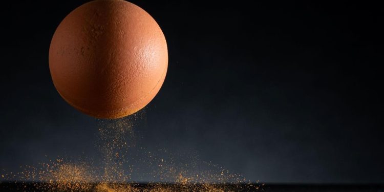 Bitcoin bật tăng trở lại khi các tổ chức lớn tranh thủ “gom hàng” lúc giá giảm