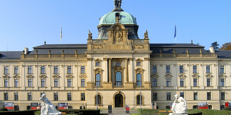 Chính phủ Séc đối mặt bỏ phiếu bất tín nhiệm vì khoản quyên góp Bitcoin 46 triệu USD từ tội phạm