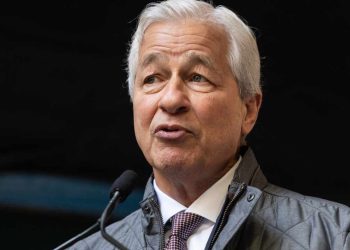 CEO JPMorgan cảnh báo USD mất vị thế dự trữ trong 40 năm