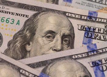 Stablecoin vượt trội Bitcoin trong chuyển tiền thời chiến