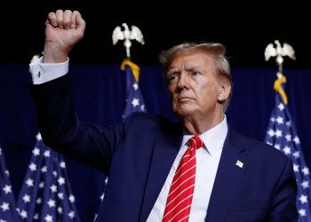 Trump tự nhận là “tổng thống crypto đầu tiên” tại Coinbase Summit