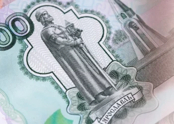 Đồng rúp số Nga vượt mốc 100.000 giao dịch thí điểm