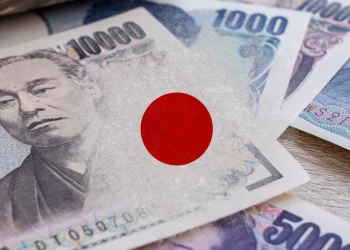 Lạm phát lõi Nhật Bản hạ nhiệt xuống 3,3% giữa áp lực từ thuế quan Mỹ