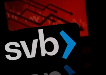 Peter Thiel cùng tỷ phú công nghệ chuẩn bị thành lập ngân hàng cho startup crypto và AI