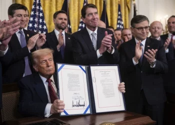 Tổng thống Trump ký ban hành đạo luật GENIUS về stablecoin