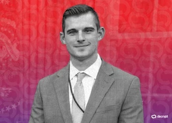 Giám đốc Bo Hines từ chức cố vấn tài sản mã hóa Nhà Trắng